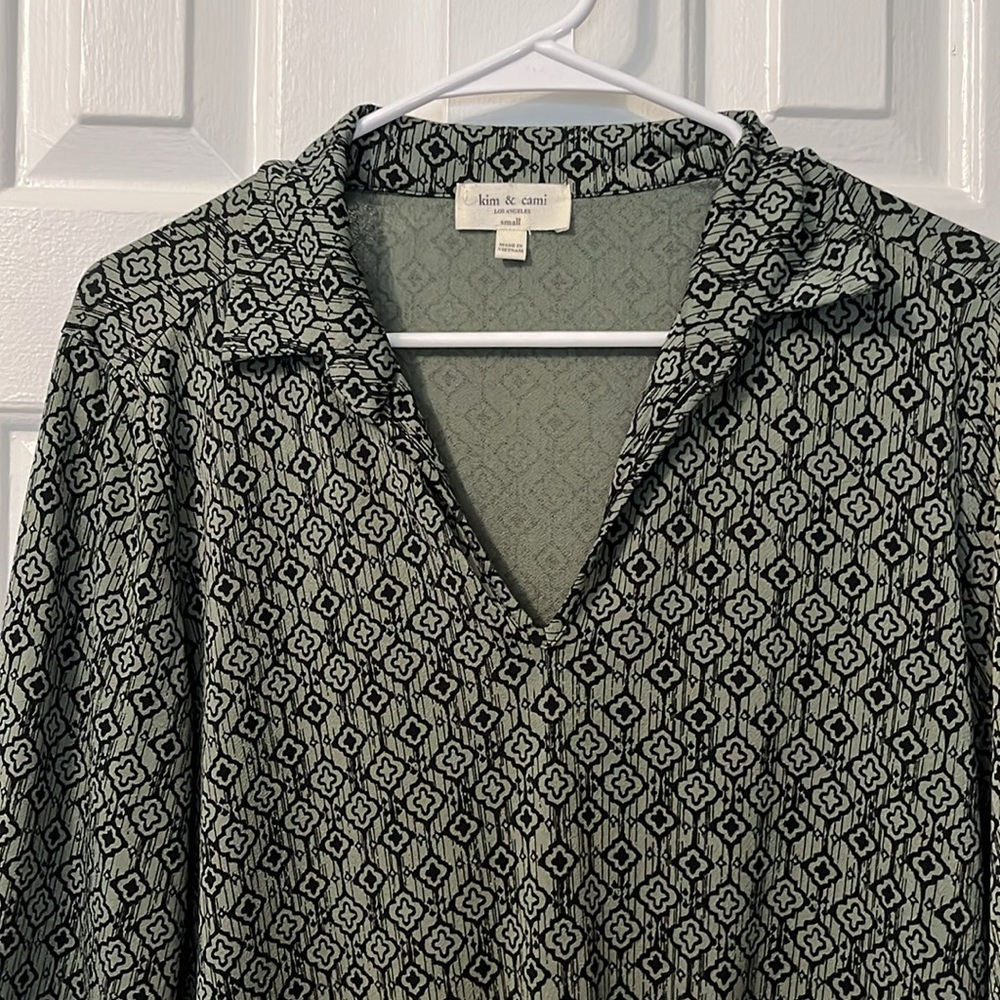 Kim & Cami Green Black Geometric Blouse Top Size S - Picture 5 of 8